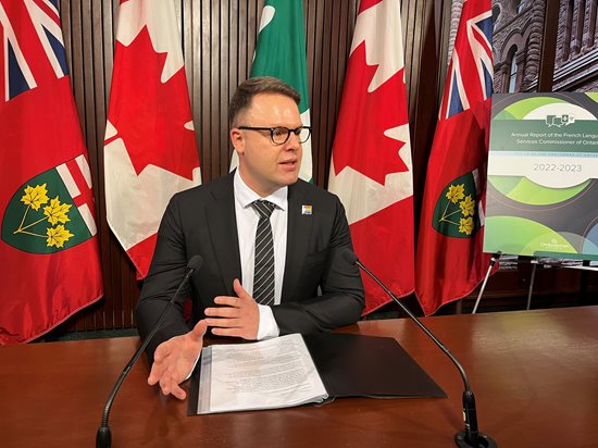 December 7, 2023: French Language Services Commissioner Carl Bouchard releases his 2022-2023 Annual Report at a press conference at the Queen’s Park Media Studio.